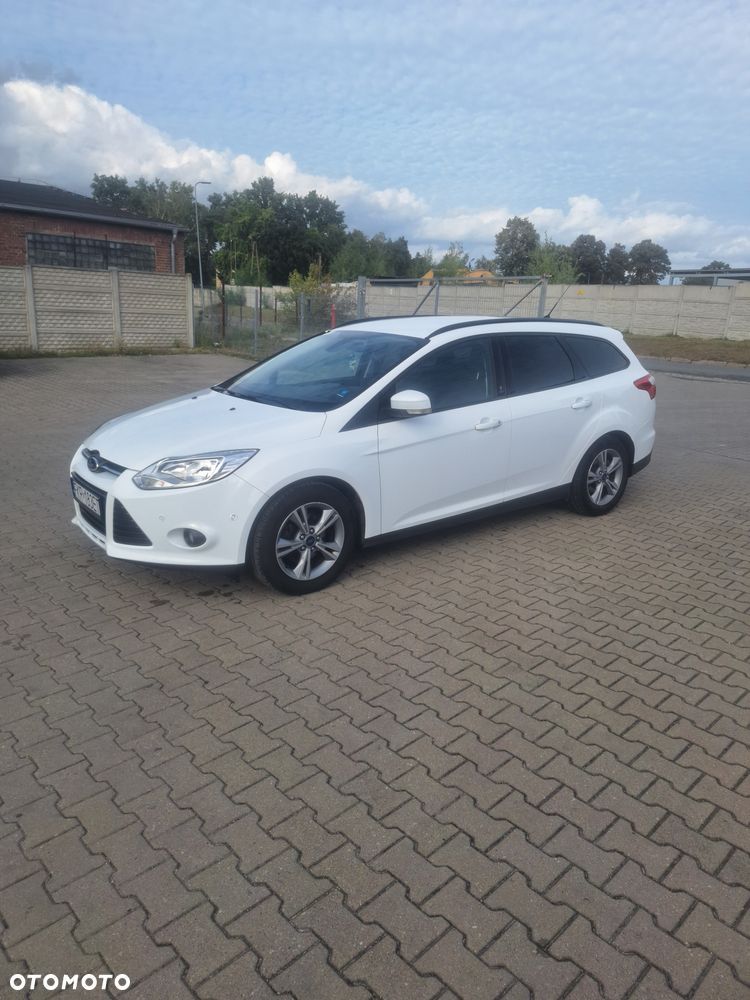 Ford Focus Turnier 1.0 EcoBoost Start-Stopp-System ACTIVE - 2