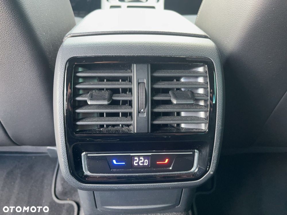 Volkswagen Passat Alltrack - 16