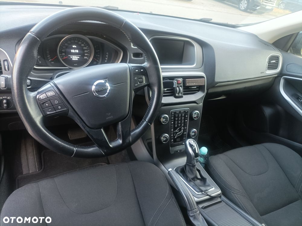 Volvo V40 - 6