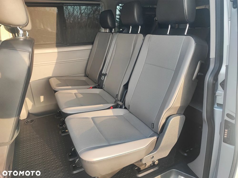 Volkswagen Caravelle 2.0 TDI L2 Highline 4Motion DSG - 10