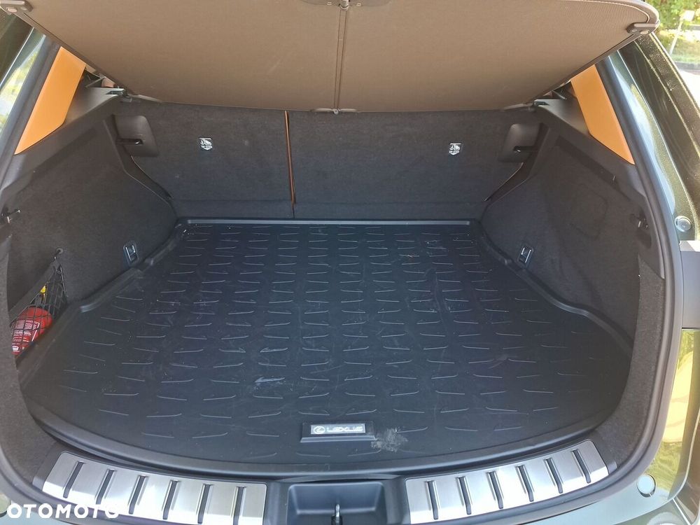 Lexus NX 350h Prestige AWD - 25