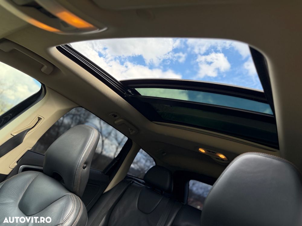 Volvo XC 60 D5 AWD Summum - 12