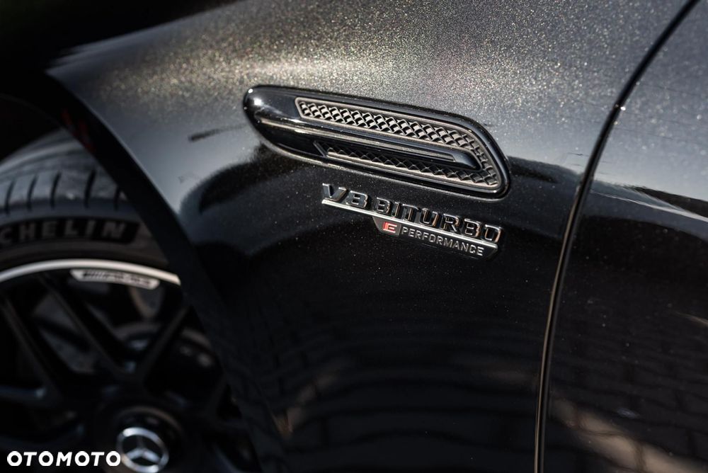 Mercedes-Benz AMG GT - 40