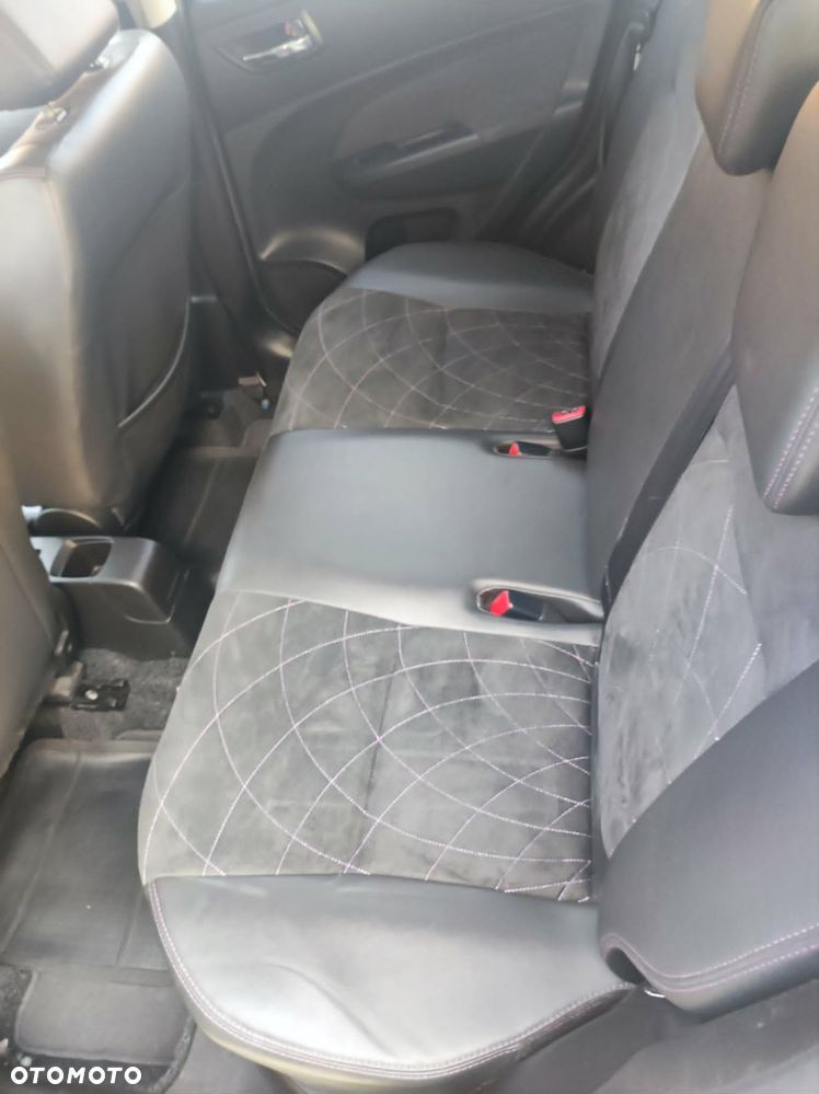 Suzuki Swift 1.2 Premium - 8