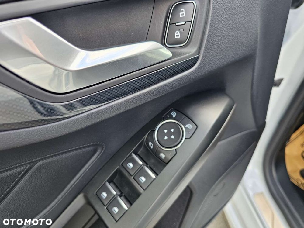 Ford Focus - 26