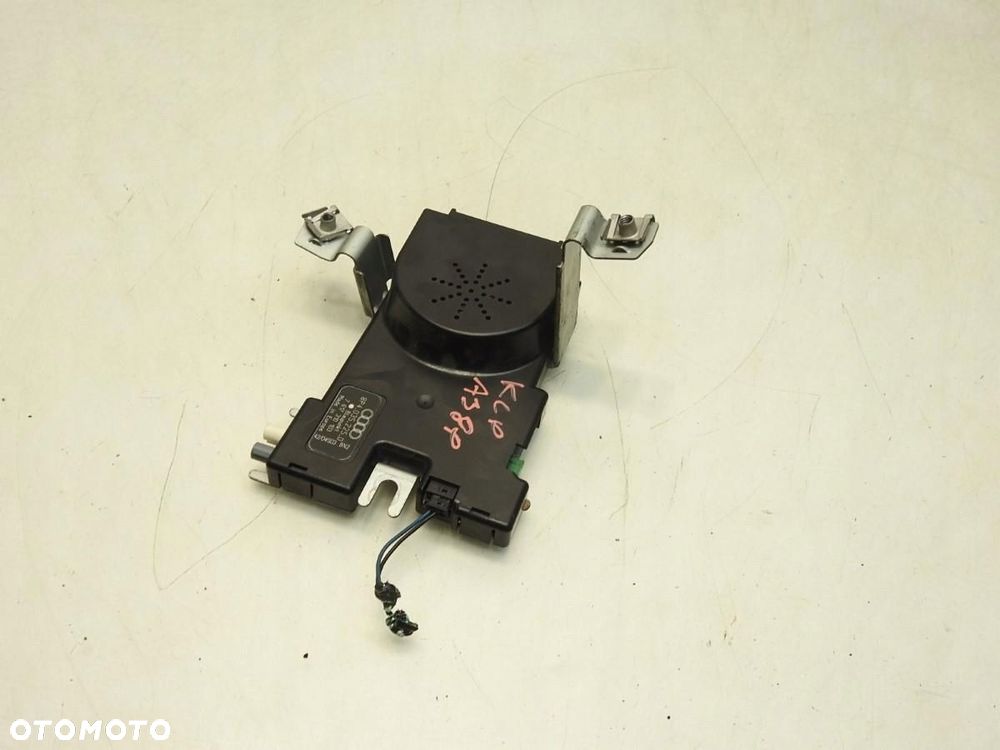 WZMACNIACZ ANTENY AUDI A3 8P 8P4035225D 7617310103 - 8