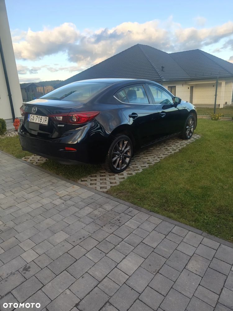 Mazda 3 - 4