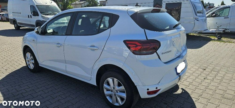 Dacia Sandero - 5