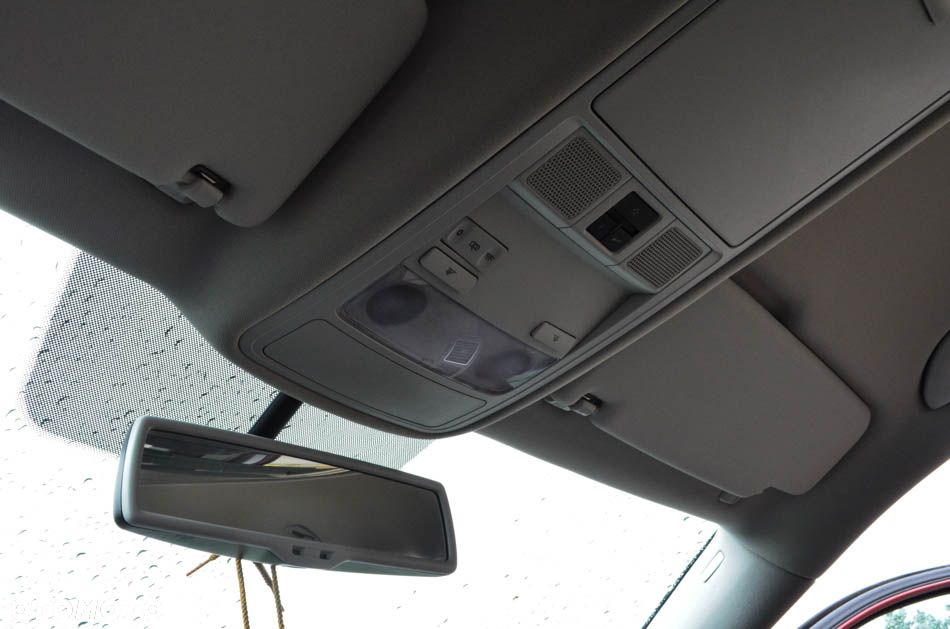 Volkswagen Touran 1.6 TDI DPF BlueMotion Technology DSG Comfortline - 39