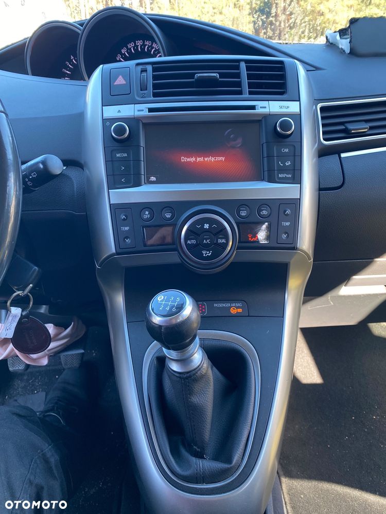 Toyota Verso 1.8 Premium 7os - 13