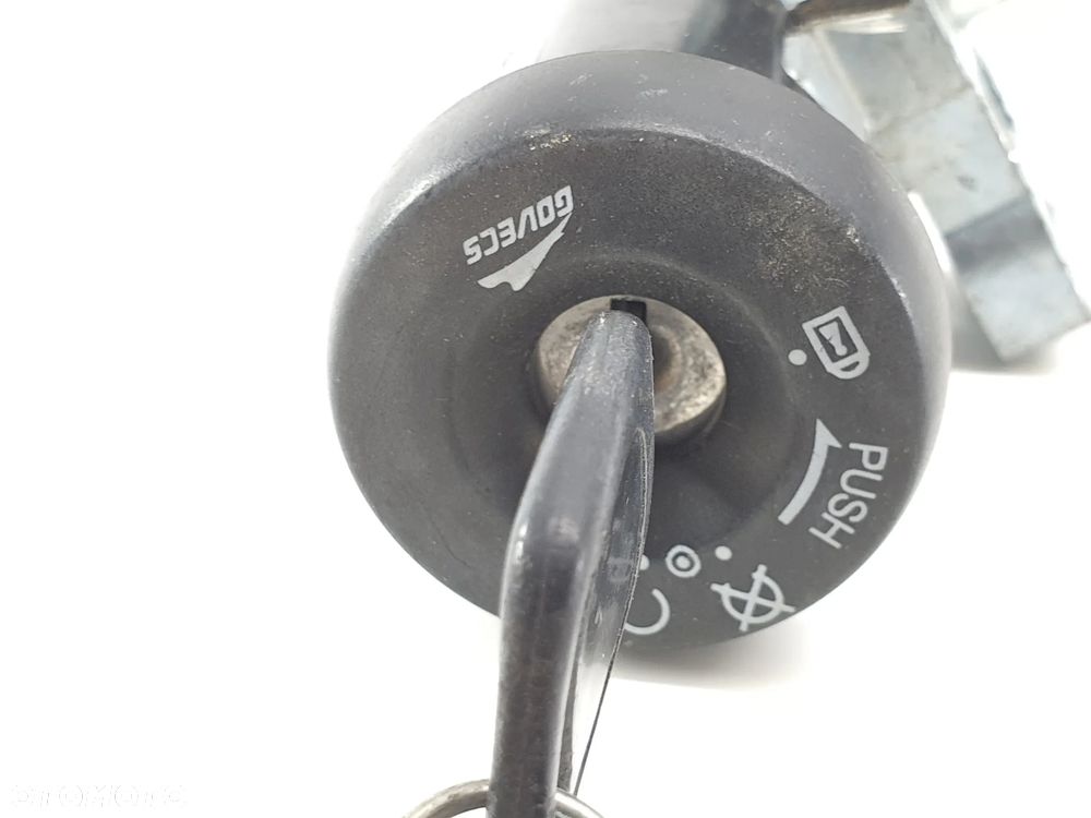 Stacyjka Kluczyk Zamek  Skuter Govecs Go - 2