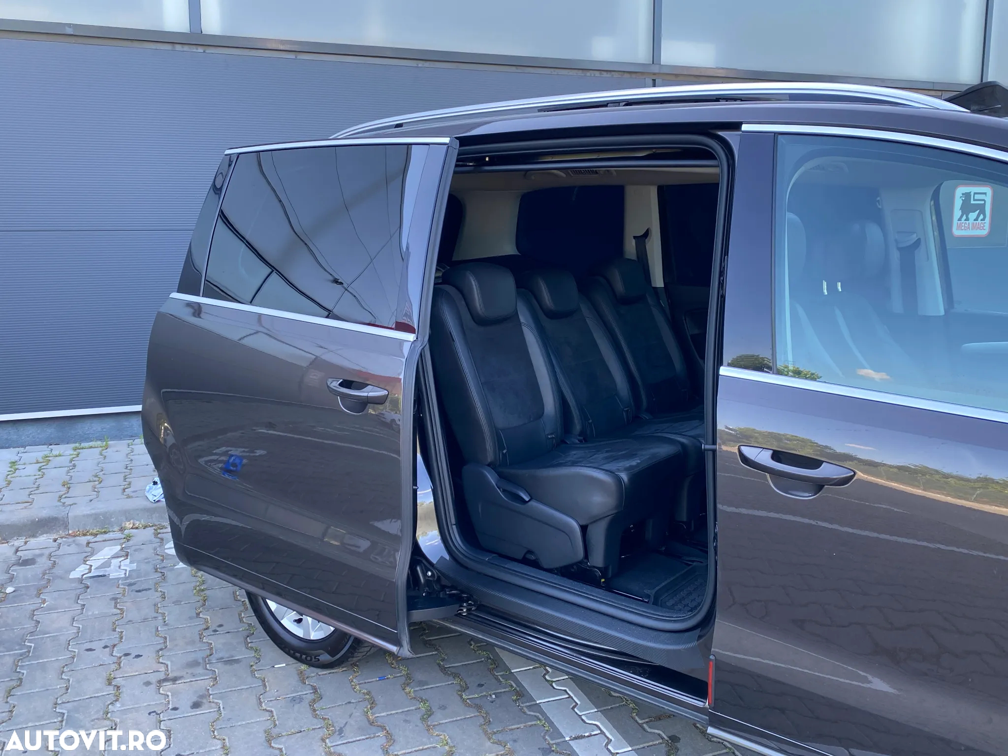 Volkswagen Sharan 2.0 TDI DSG Highline - 5