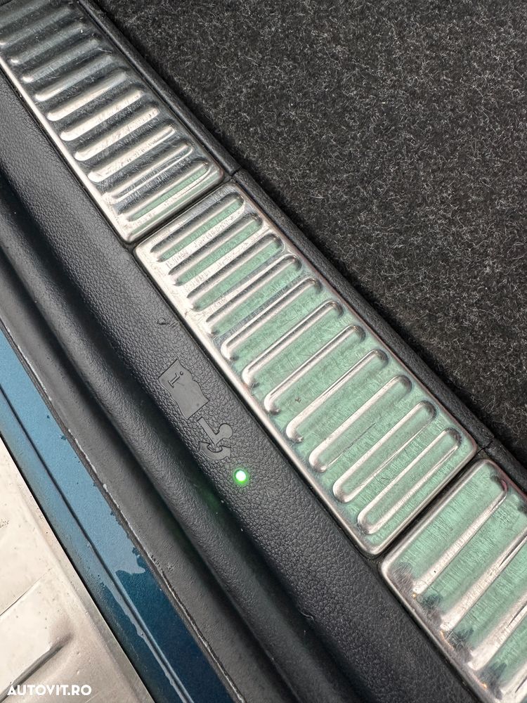 Skoda Superb 2.0 TDI 4x4 DSG L&K - 10