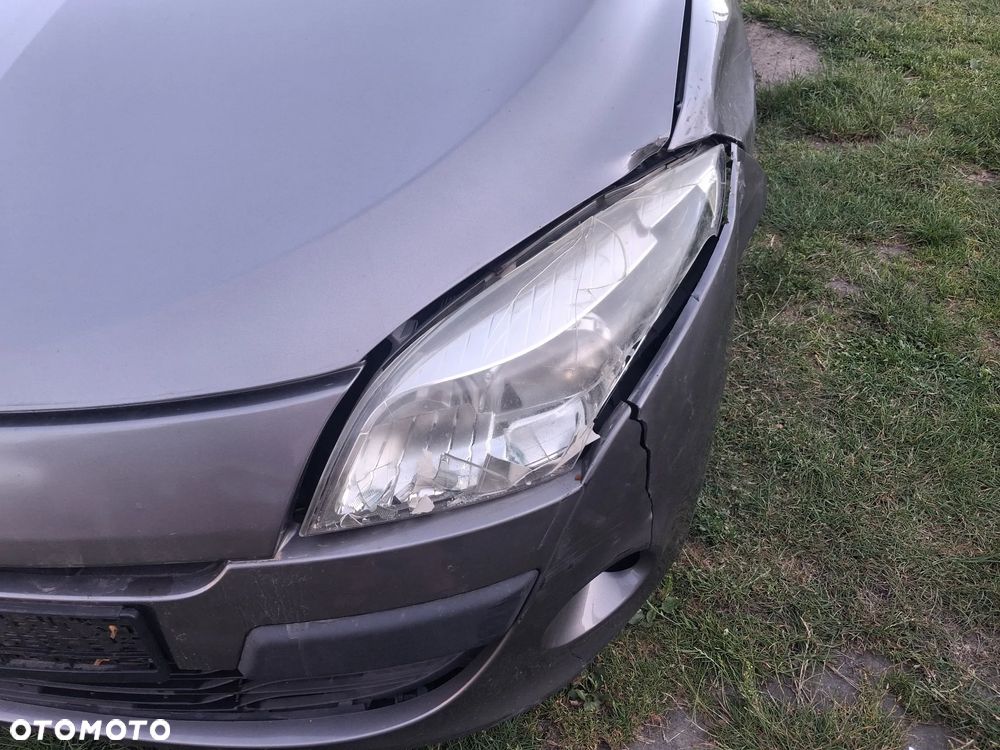 Renault Megane 1.6 16V 110 Dynamique - 8
