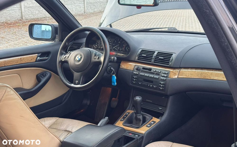 BMW Seria 3 325i - 14