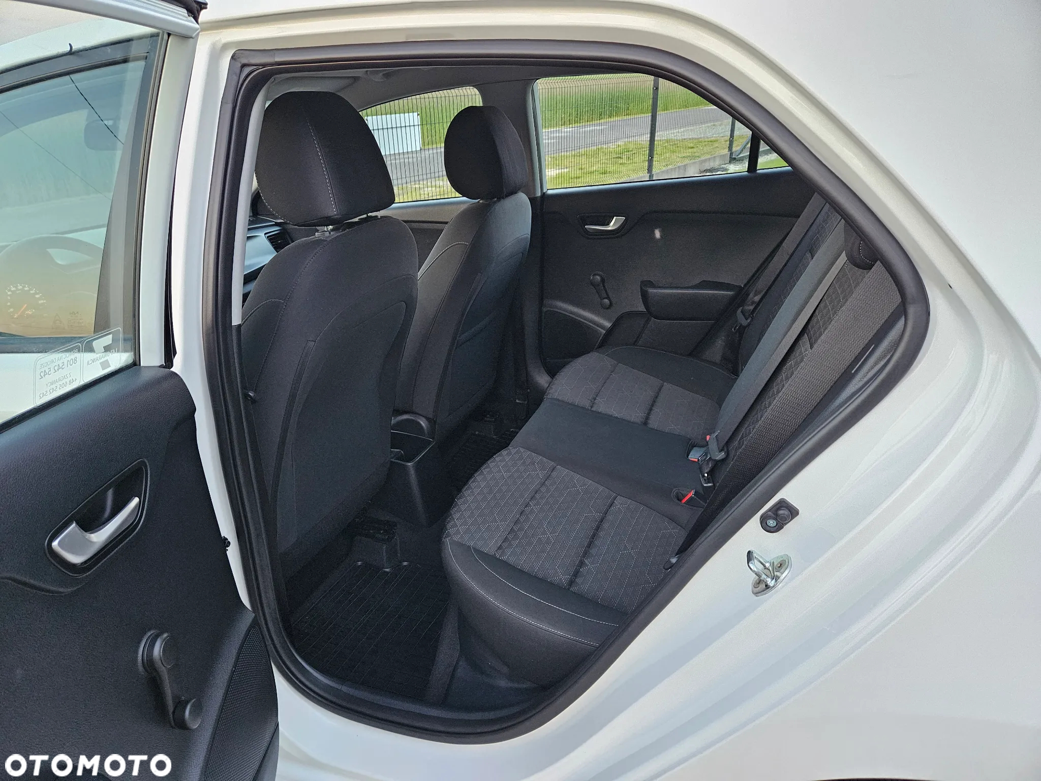 Kia Rio 1.2 M - 14