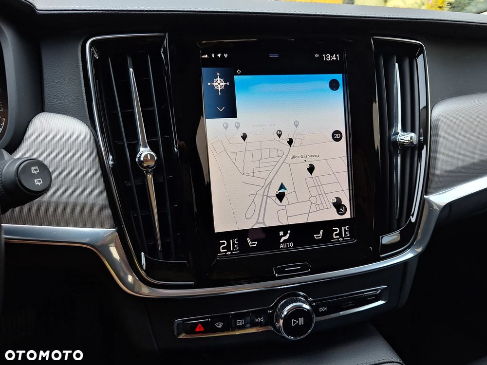 Volvo V90 T8 AWD Plug-In Hybrid Inscription - 32