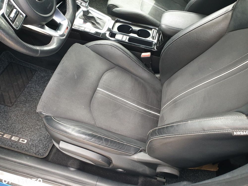 Kia ProCeed 1.4 T-GDI GT Line DCT - 4