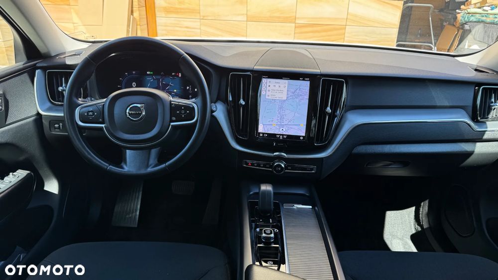 Volvo XC 60 B4 D Geartronic Momentum Pro - 21