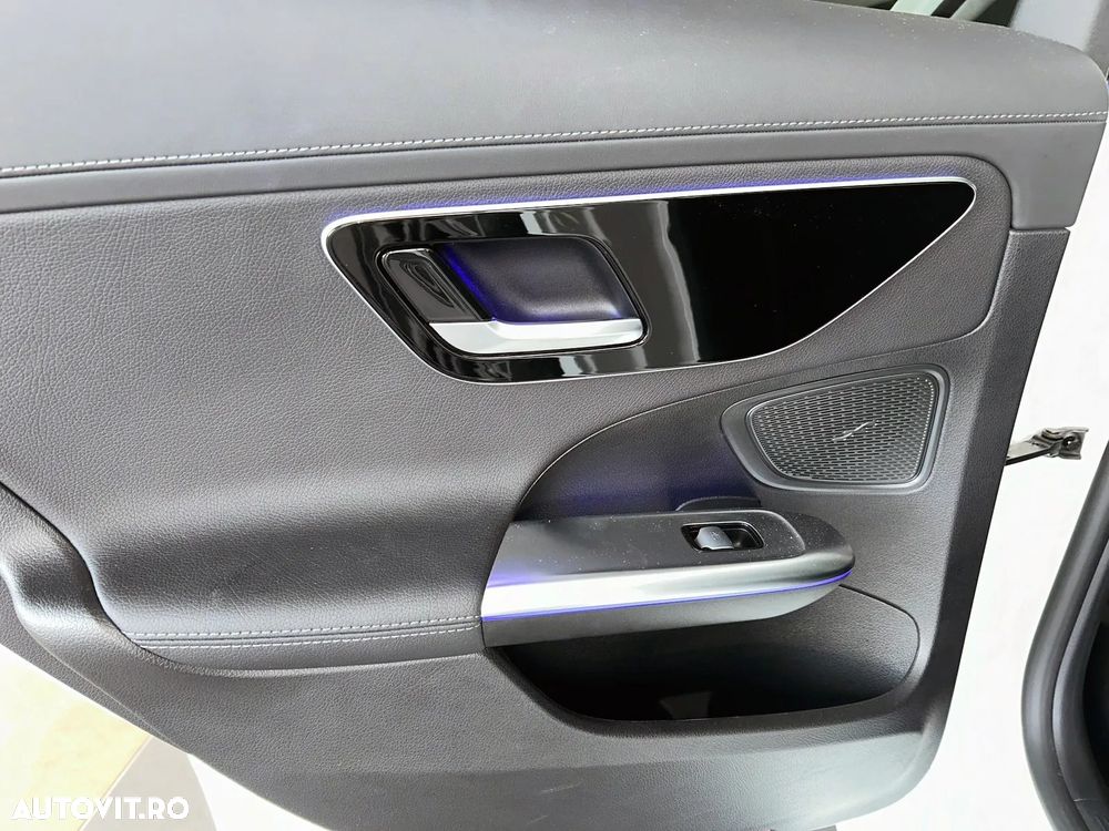 Mercedes-Benz C 180 9G-TRONIC AMG Line - 18