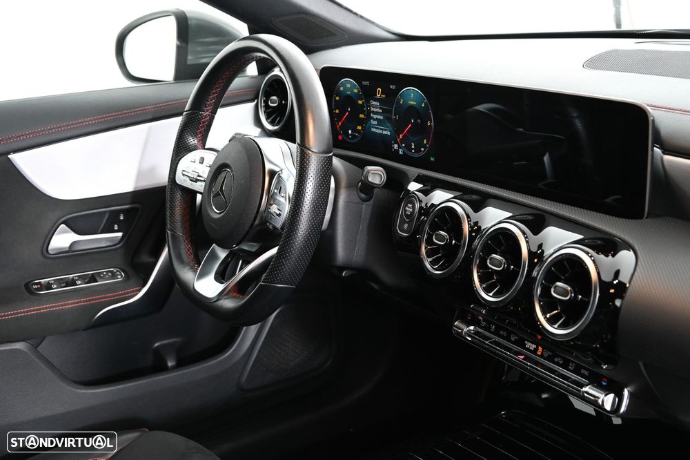 Mercedes-Benz CLA 200 d Shooting Brake AMG Line Aut. - 24