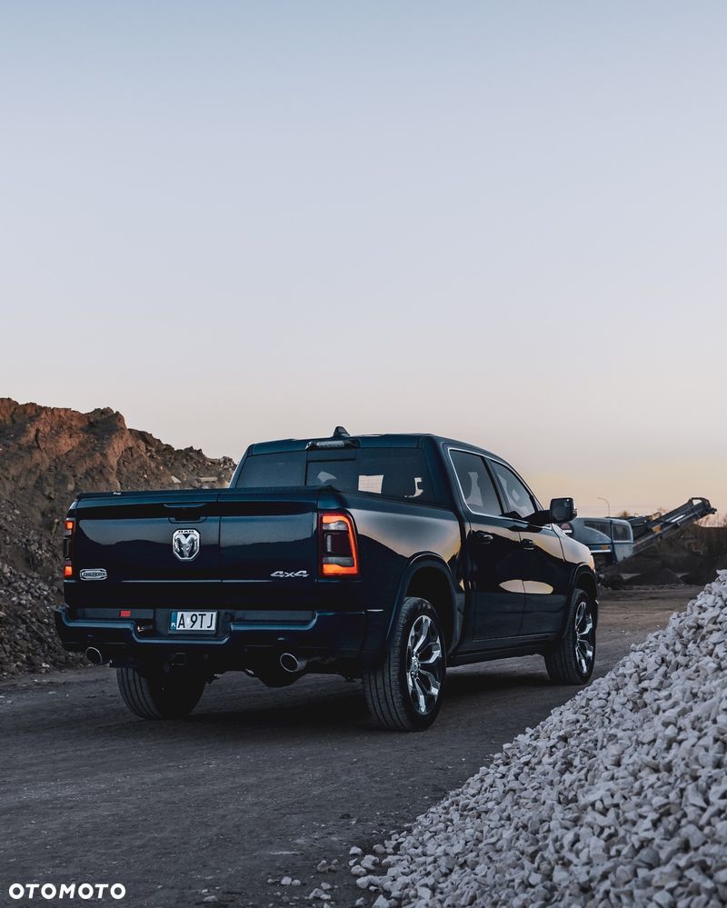 RAM 1500 5.7 eTorque Crew Cab Shortbed Longhorn Chrome - 11