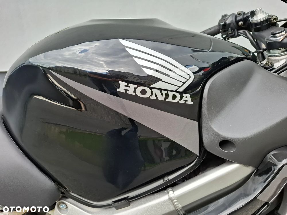 Honda CBR - 19