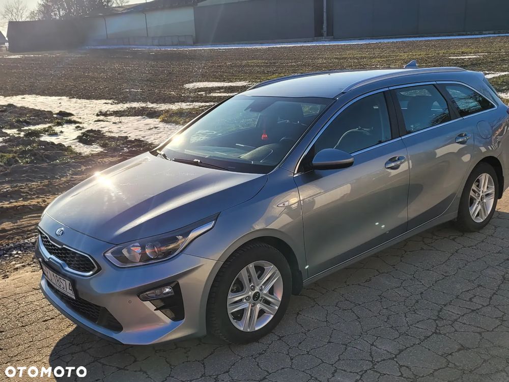 Kia Ceed 1.6 CRDi mHEV M - 2