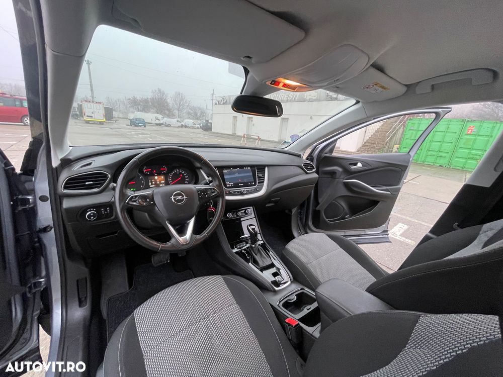 Opel Grandland X 1.2 Turbo START/STOP Aut. Design Line - 28