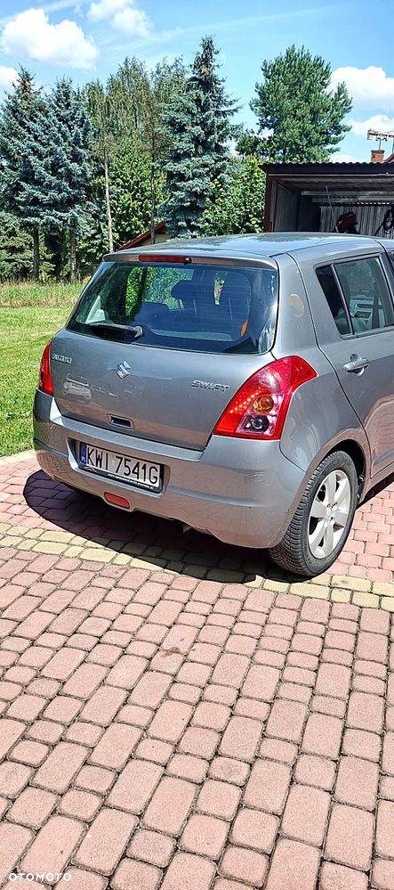 Suzuki Swift - 3