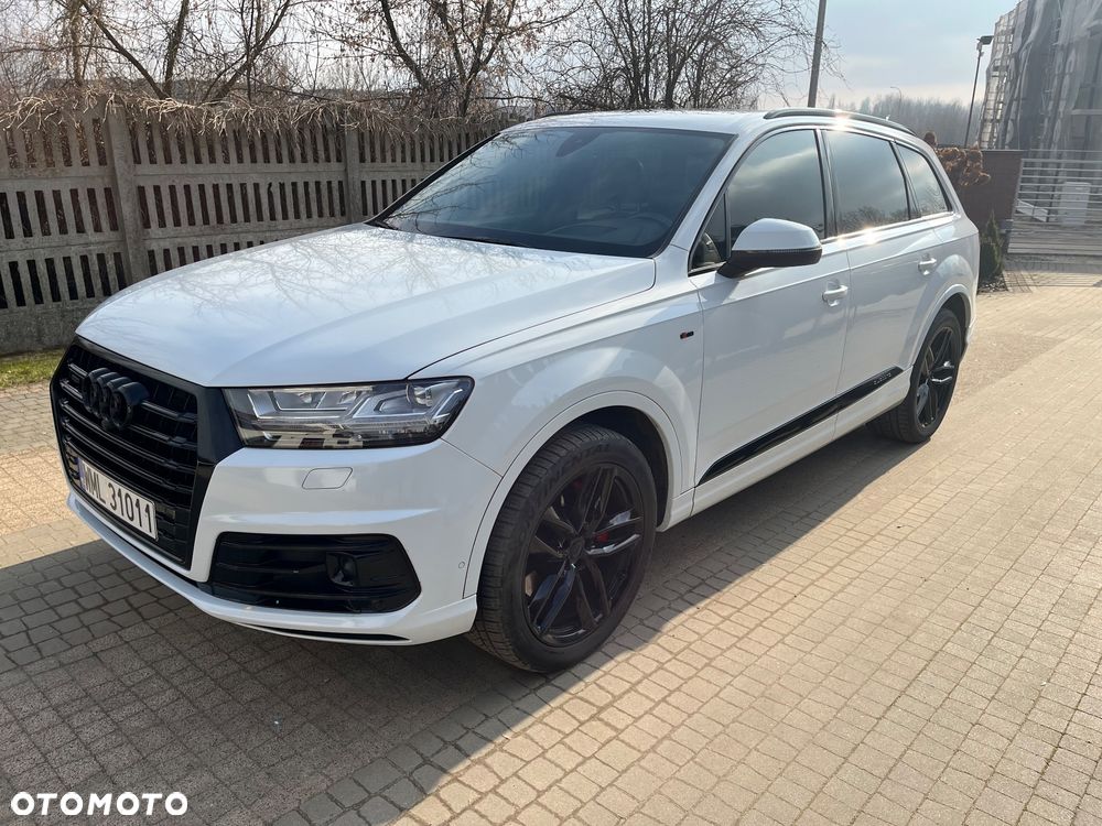 Audi Q7 - 1