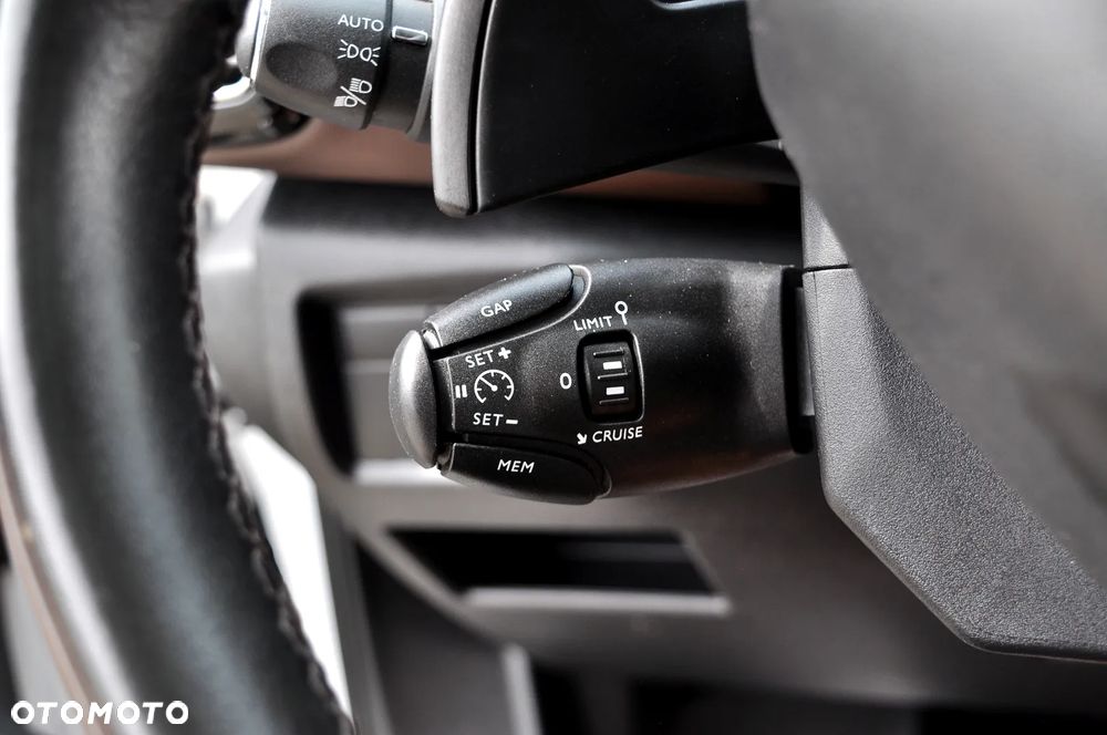 Citroën C5 Aircross Pure Tech 180 S&S EAT8 SHINE - 32
