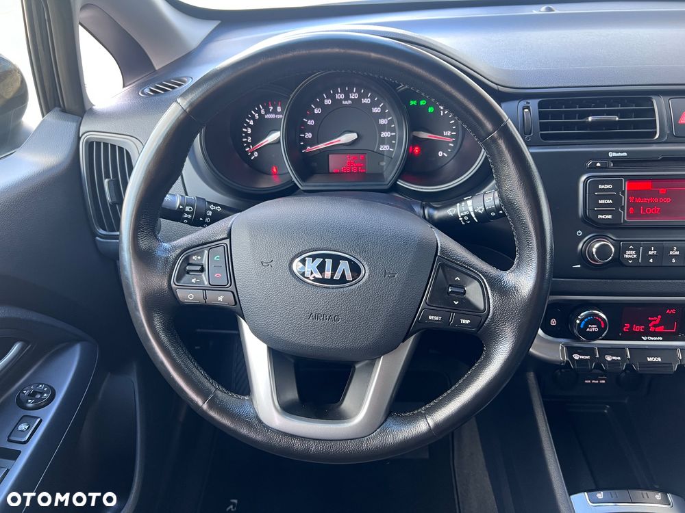 Kia Rio 1.4 Dream Team Edition - 23