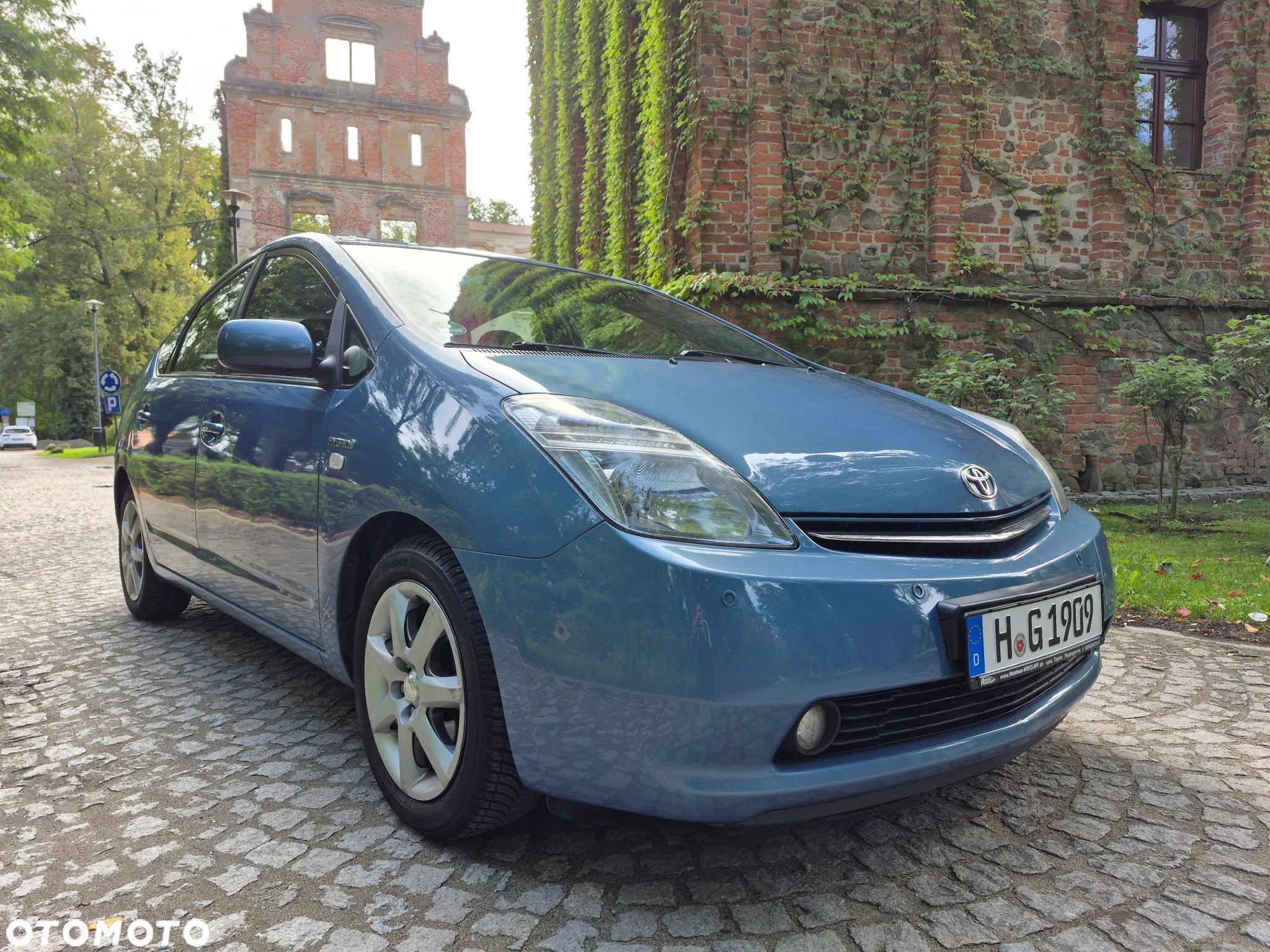 Toyota Prius 1.5 VVT-i Prestige - 1