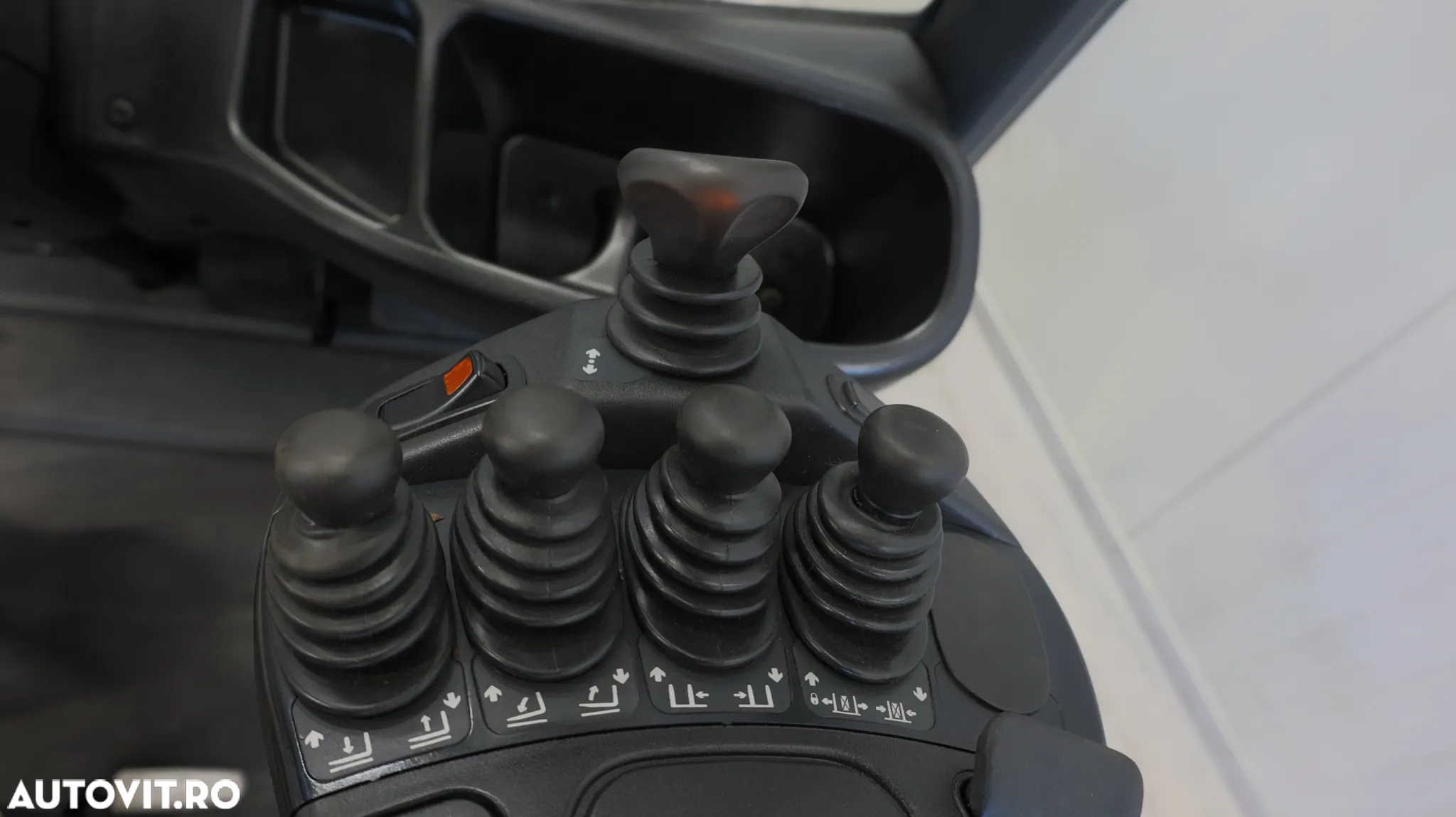Linde H20T-02 - 14