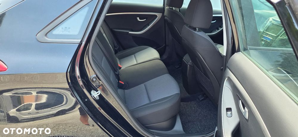 Hyundai i30 1.6 GDI Premium - 18