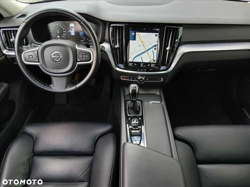 Volvo V60 D3 Momentum - 9