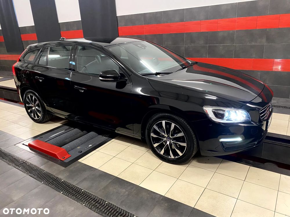 Volvo V60 D3 Momentum - 9