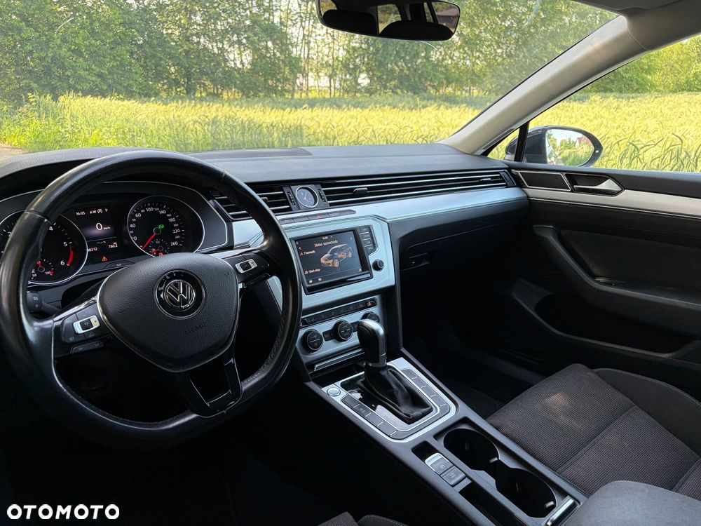 Volkswagen Passat 2.0 TDI SCR DSG Highline - 11
