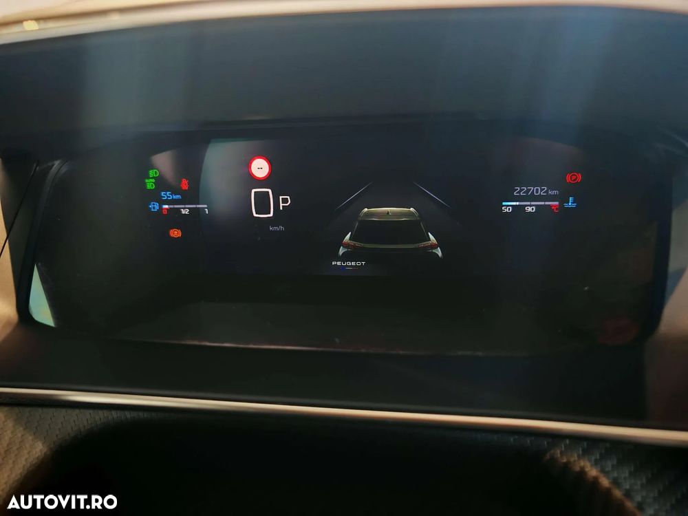 Peugeot 2008 PureTech 130 EAT8 GT - 34