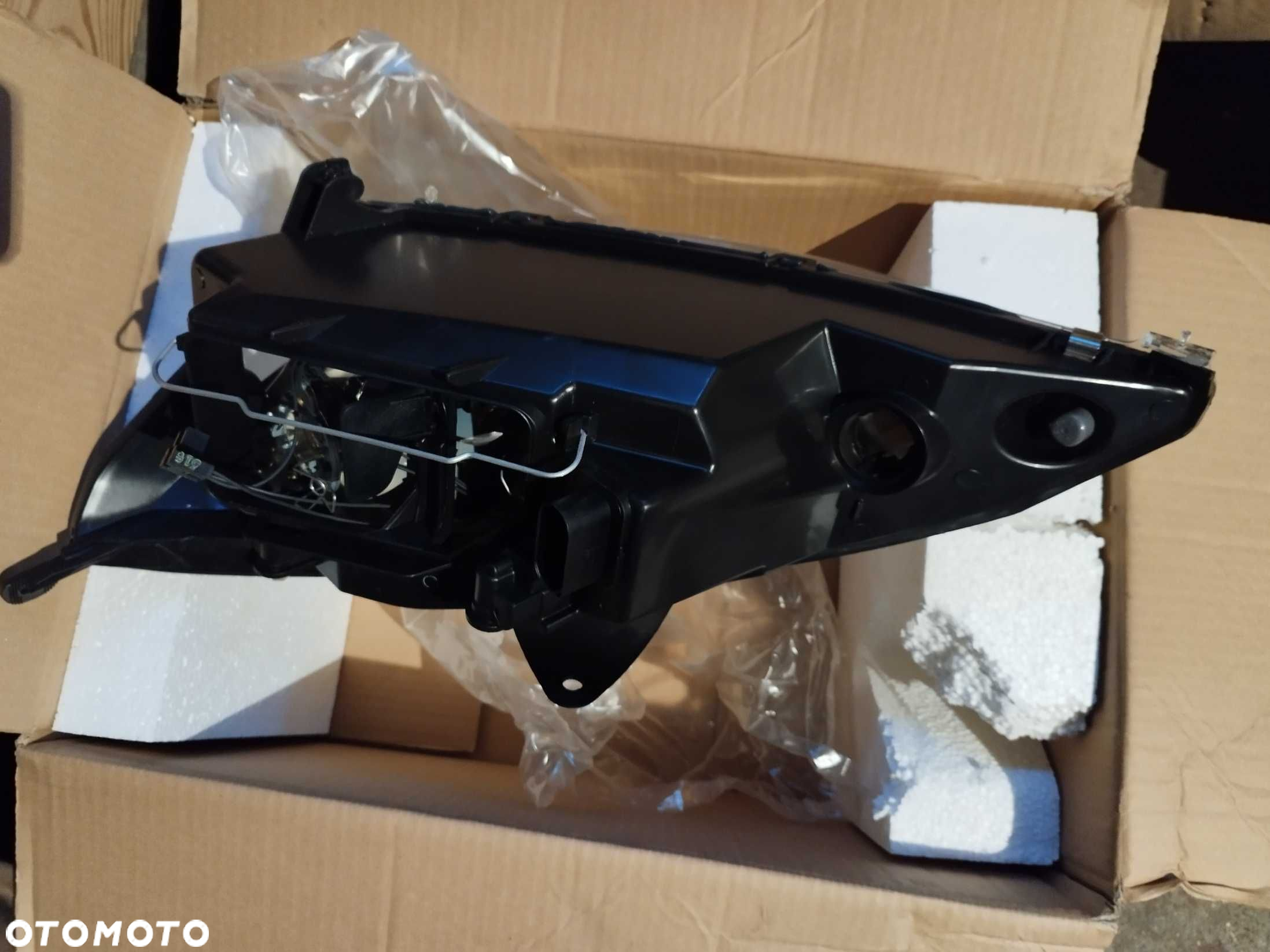 Reflektor prawy Ford Focus 02-04 nowy oryginalny - 4