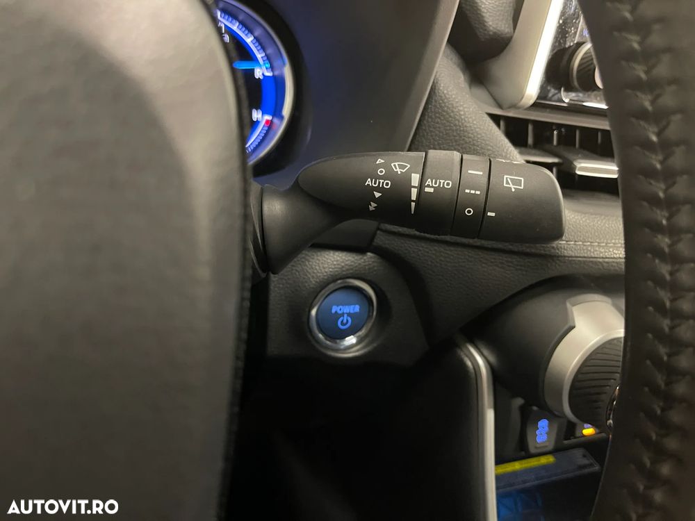 Toyota RAV4 2.5 4x4 Hybrid Lounge - 25