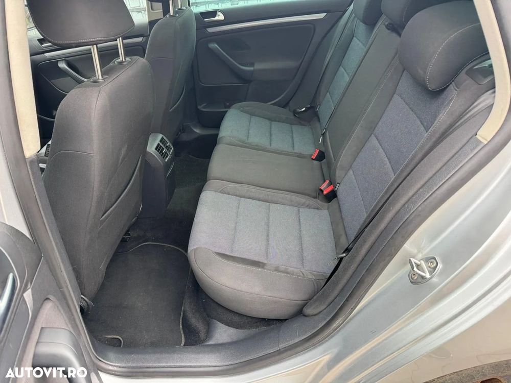 Volkswagen Golf Variant 2.0 TDI DPF Style - 11