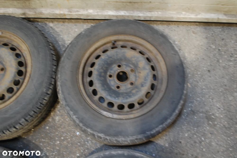 FELGI STALOWE + OPONY ZIMOWE 1K0601027C 5X112 ET47 6J VW GOLF V TOURAN 195/65R15 - 27