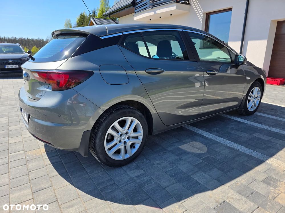 Opel Astra 1.6 CDTI Enjoy - 3