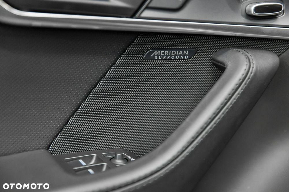 Jaguar F-Type - 38
