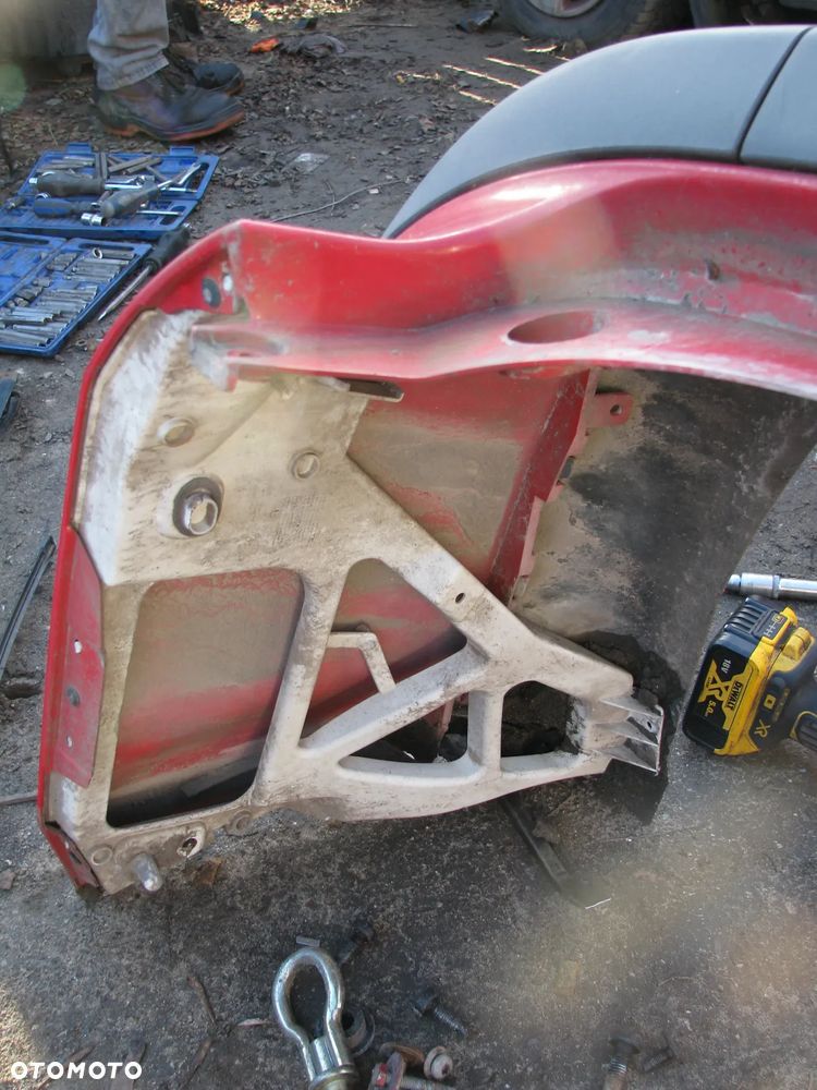 FORD FOCUS MK2 ZDERZAK TYŁ TYLNY KOMBI - 9