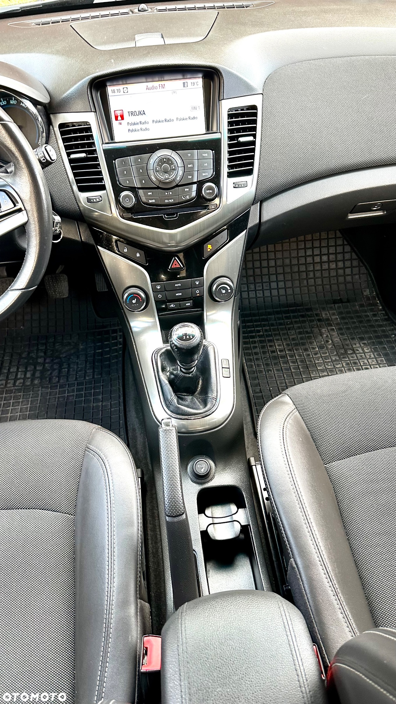 Chevrolet Cruze 1.4 T LTZ - 22