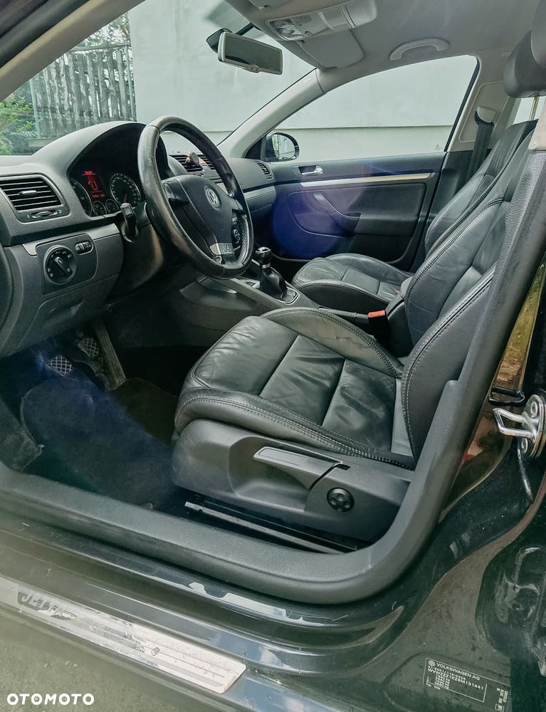 Volkswagen Jetta 1.9 TDI Comfortline - 9
