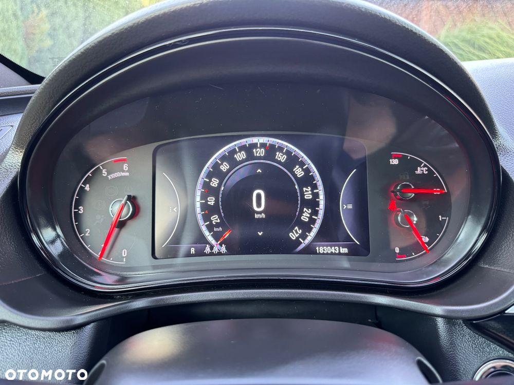 Opel Insignia - 23